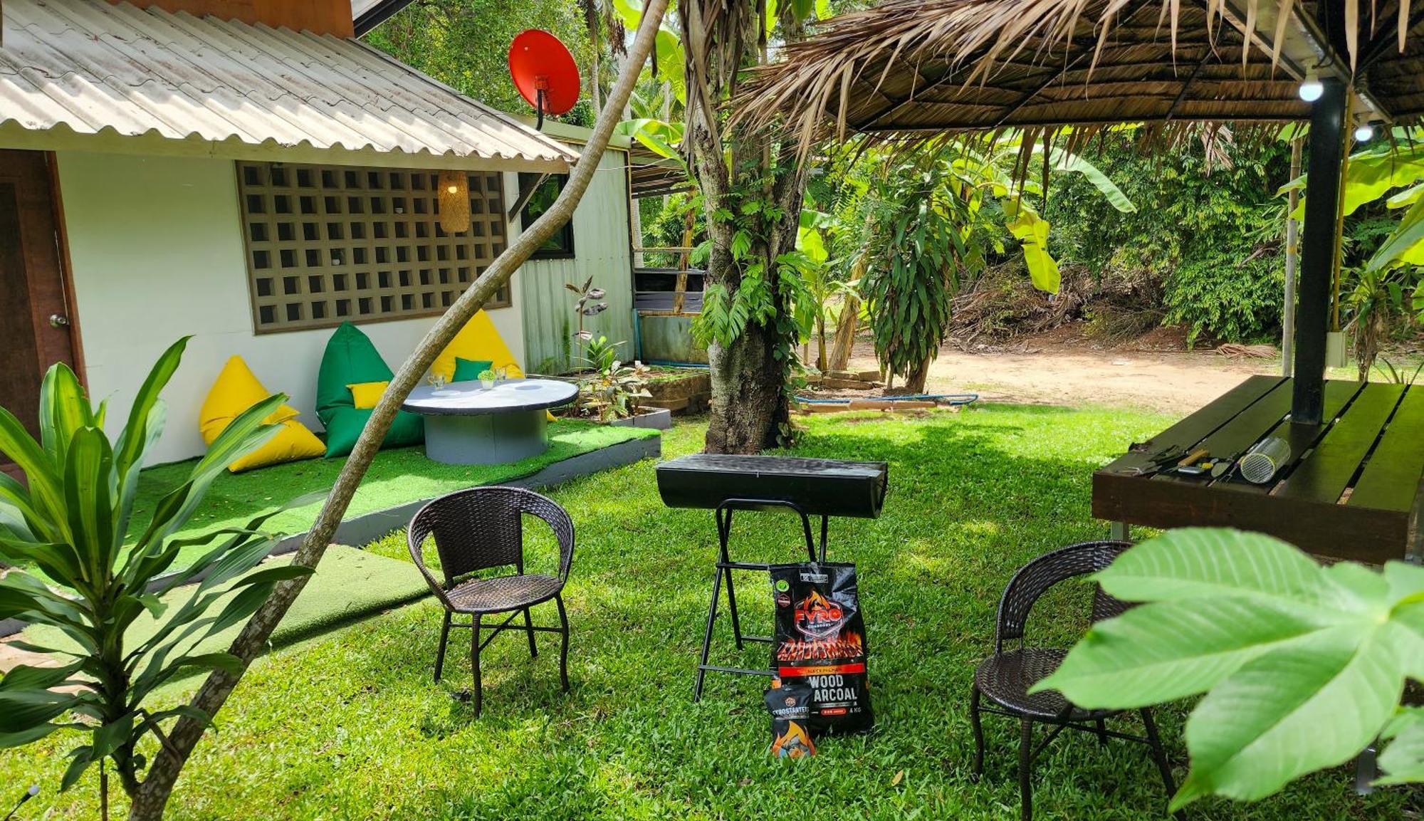 Green Paradise With Private And Front Yard Thongsala Ngoại thất bức ảnh